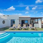 Vino, Altos - Heated Pool, Ac, Panorama Sea Views * Playa Blanca (Lanzarote)