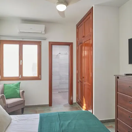 Vino, Altos - Heated Pool, Ac, Panorama Sea Views *