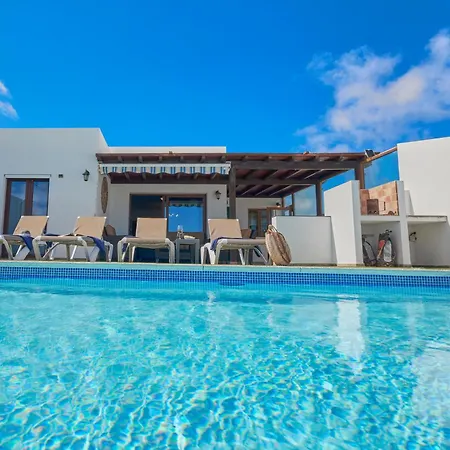 Vino, Altos - Heated Pool, Ac, Panorama Sea Views Villa *